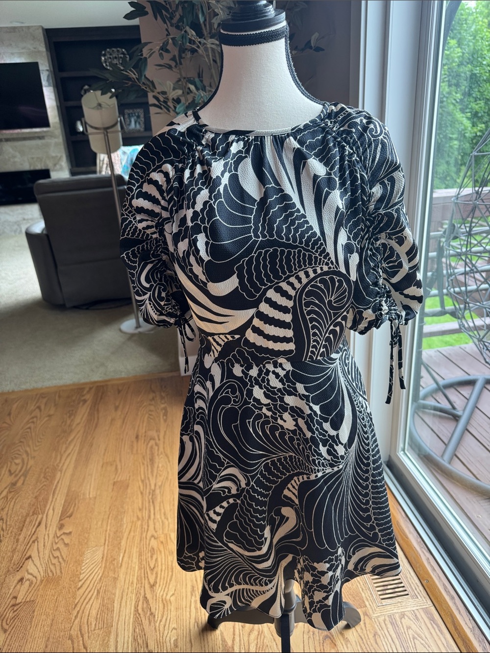Ted Baker London Black & White Abstract knee length Dress